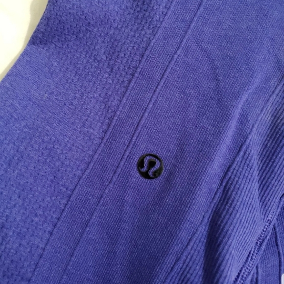 Lululemon seamless, medium - Picture 2 of 4